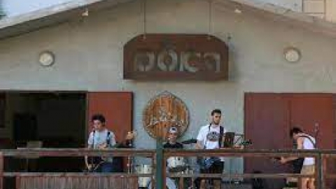 הורדה (1).jpg